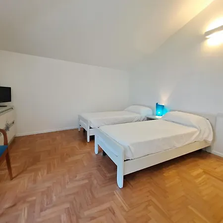 Immobillario - Regina Del Lägenhet Domaso